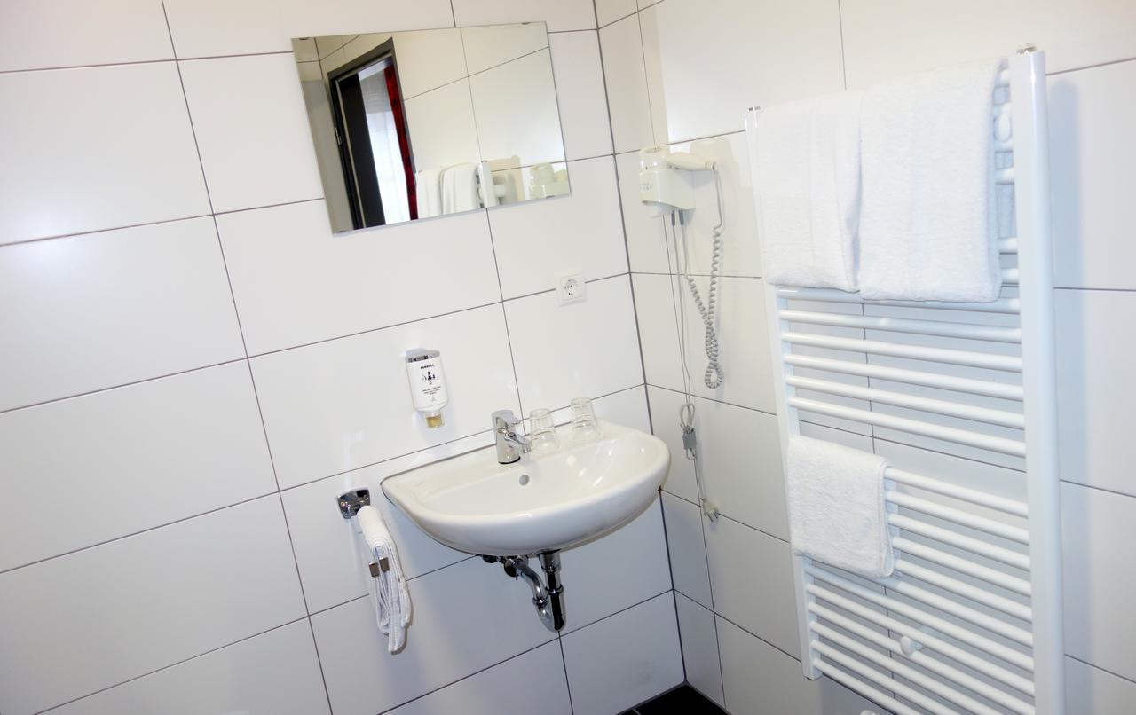 Budget Hotel Ludwigshafen Ngoại thất bức ảnh
